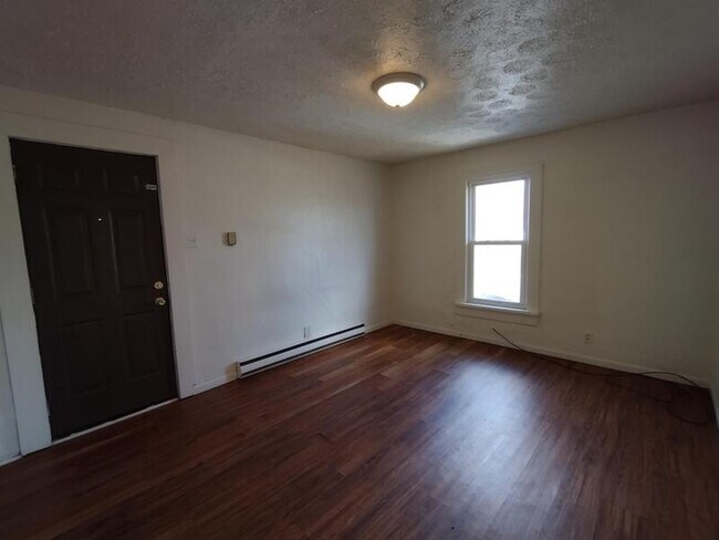 Foto del edificio - 425 Ray Ave NW