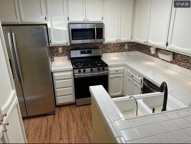 Foto del edificio - 22011 Hiawatha St