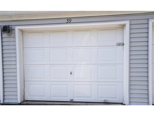 Foto del edificio - 1601 N Innsbruck Dr