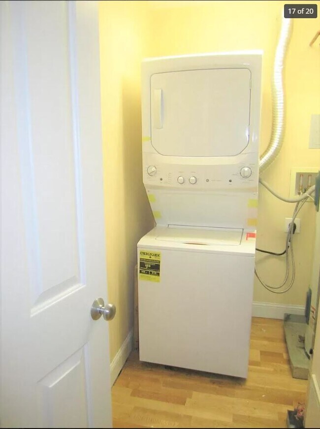 10 Kearney Sq Unit 206, Lowell, MA 01852 Condo for Rent in Lowell, MA