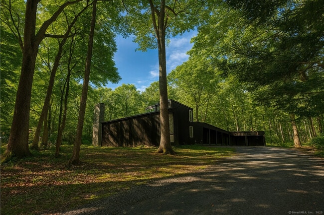 Foto del edificio - 860 Oakwood Rd