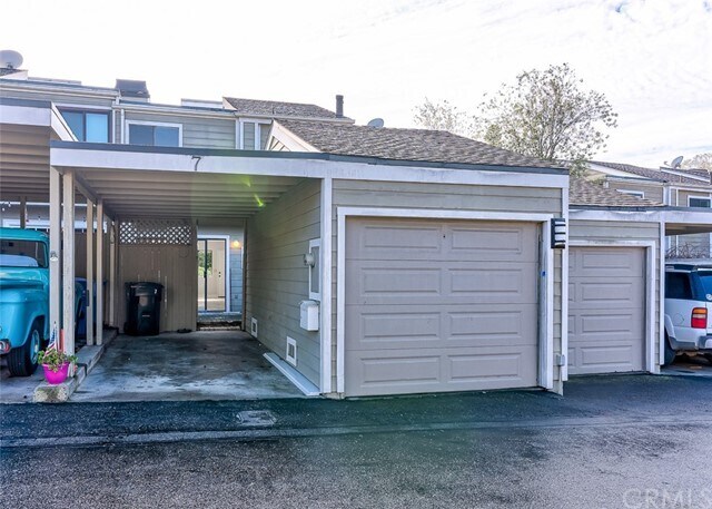 Building Photo - 7 Seamist Ct