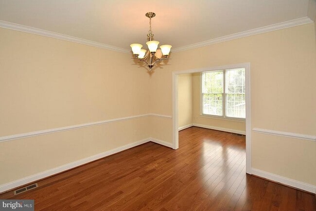 Foto del edificio - 9425 Van Arsdale Dr