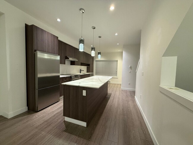 Building Photo - 9080 No. 3 Road