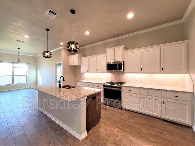 Foto del edificio - 6120 Modena Dr