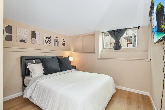 Foto del edificio - 18675 Stanton Ave