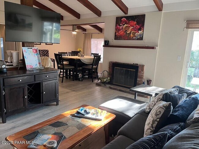 Foto del edificio - 1 Bar Heart Dr