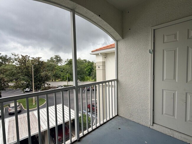 Building Photo - Three Bedroom Condo at Maitland Crossing in Orlando