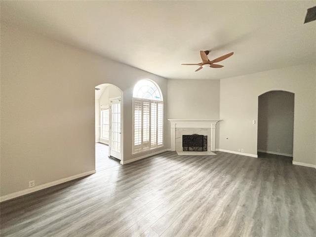 Building Photo - 7120 Chateau Dr