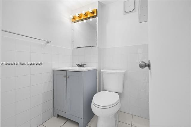 Building Photo - 250 180th Dr