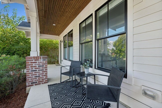 Foto del edificio - Germantown Gem just 1 mile from Downtown N...