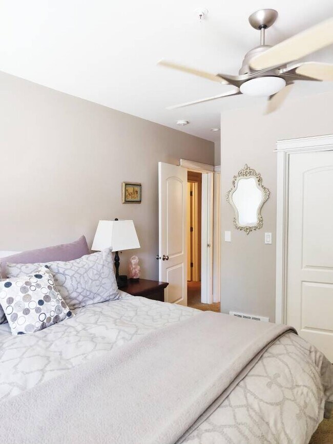 Foto del edificio - 2551 Thorndyke Ave W