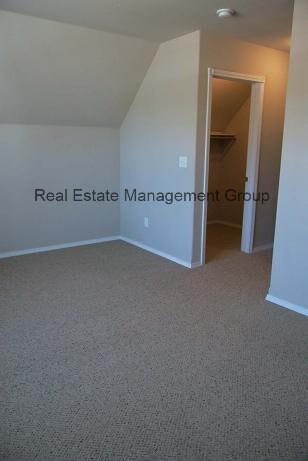 Building Photo - 2121 Livingston Ave