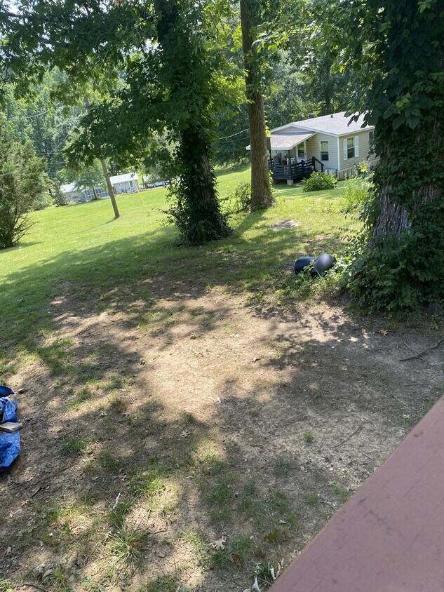 Primary Photo - 174 Steele Rd