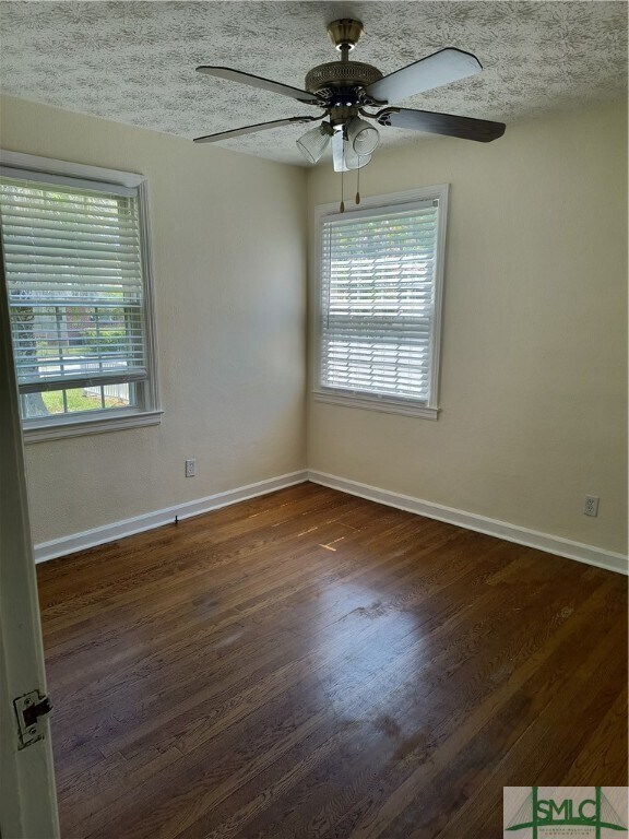 Foto del edificio - 3123 Robertson Ave