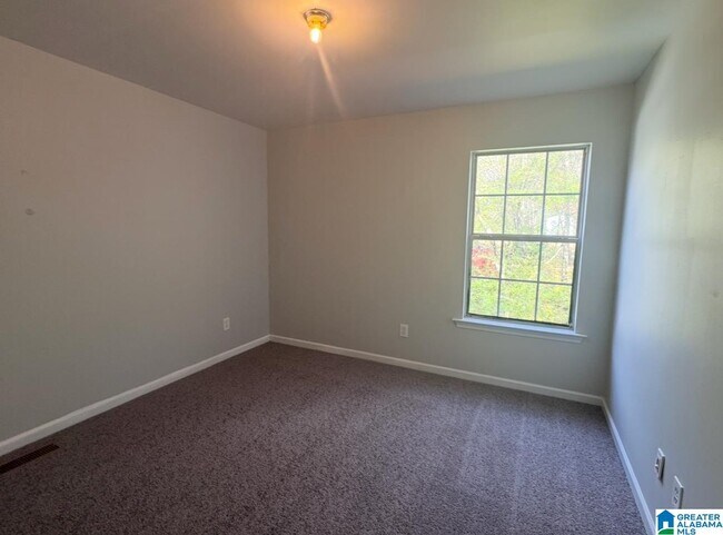 Foto del edificio - 132 Lola St