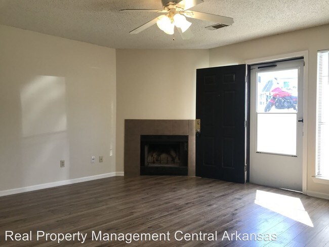 Building Photo - 3 br, 2.5 bath House - 25 Edgehill Cv.