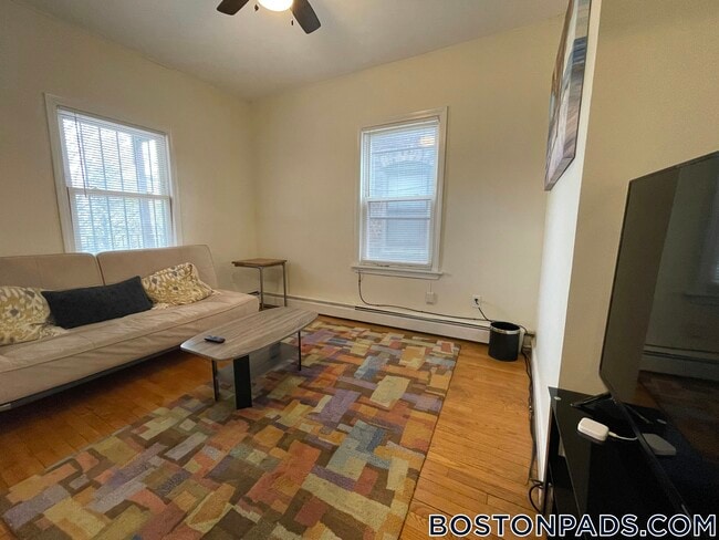Building Photo - 20 Pompeii St