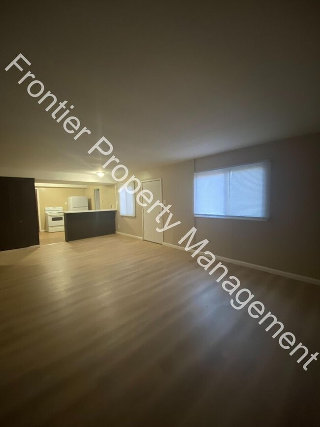 Building Photo - 6855 Woodhurst Dr
