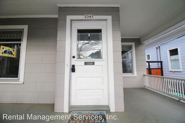 Building Photo - 4 br, 2 bath House - 2345 SE Salmon St