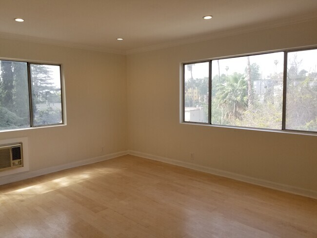 Living Room - 1217 Westerly Ter