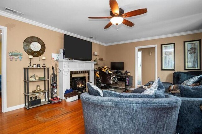 Foto del edificio - 3 Bedroom 2 Bath 2 Carport Rental in Lindale!