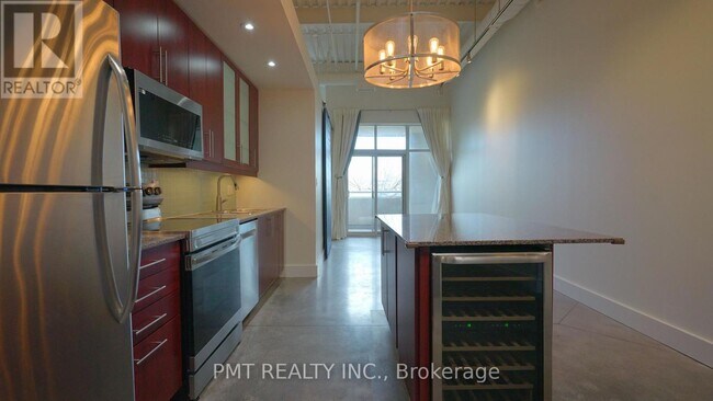 Photo du bâtiment - 550 Hopewell Ave