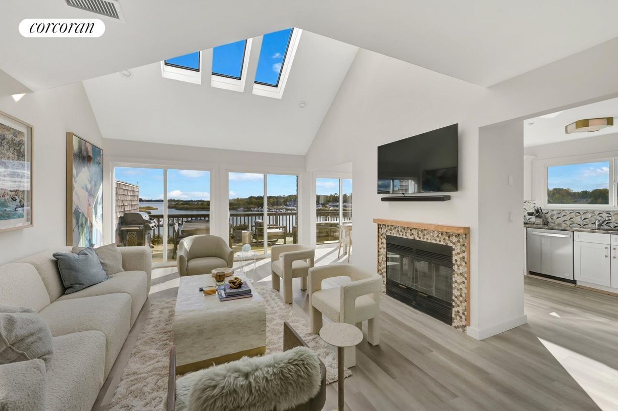 48 Pameeches Path, East Moriches, NY 11940 House Rental in East