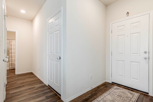 Foto del edificio - Move-In Ready 4BR Home Near Randolph AFB - Realtor Commission: $500