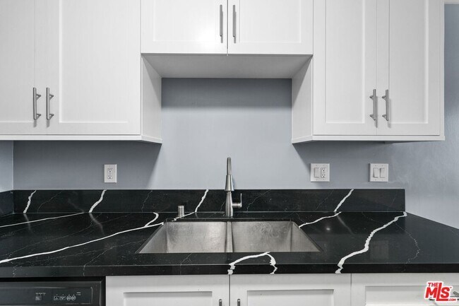 Foto del edificio - 1939 Selby Ave