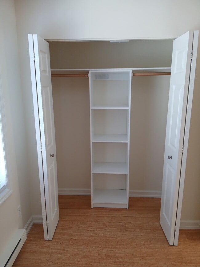 Building Photo - 126 Urbandale Pkwy