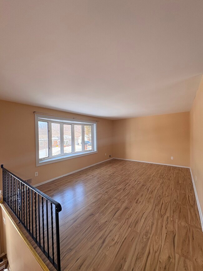 Building Photo - 910 Logwood Rd