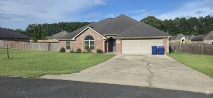 Building Photo - 113 W Tyler Ln