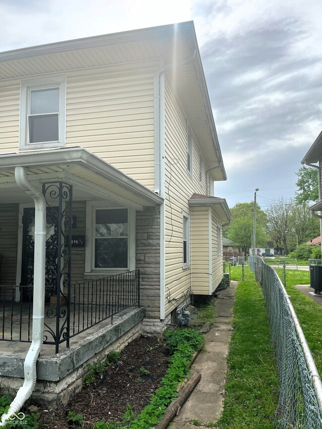 Building Photo - 3256 Winthrop Ave