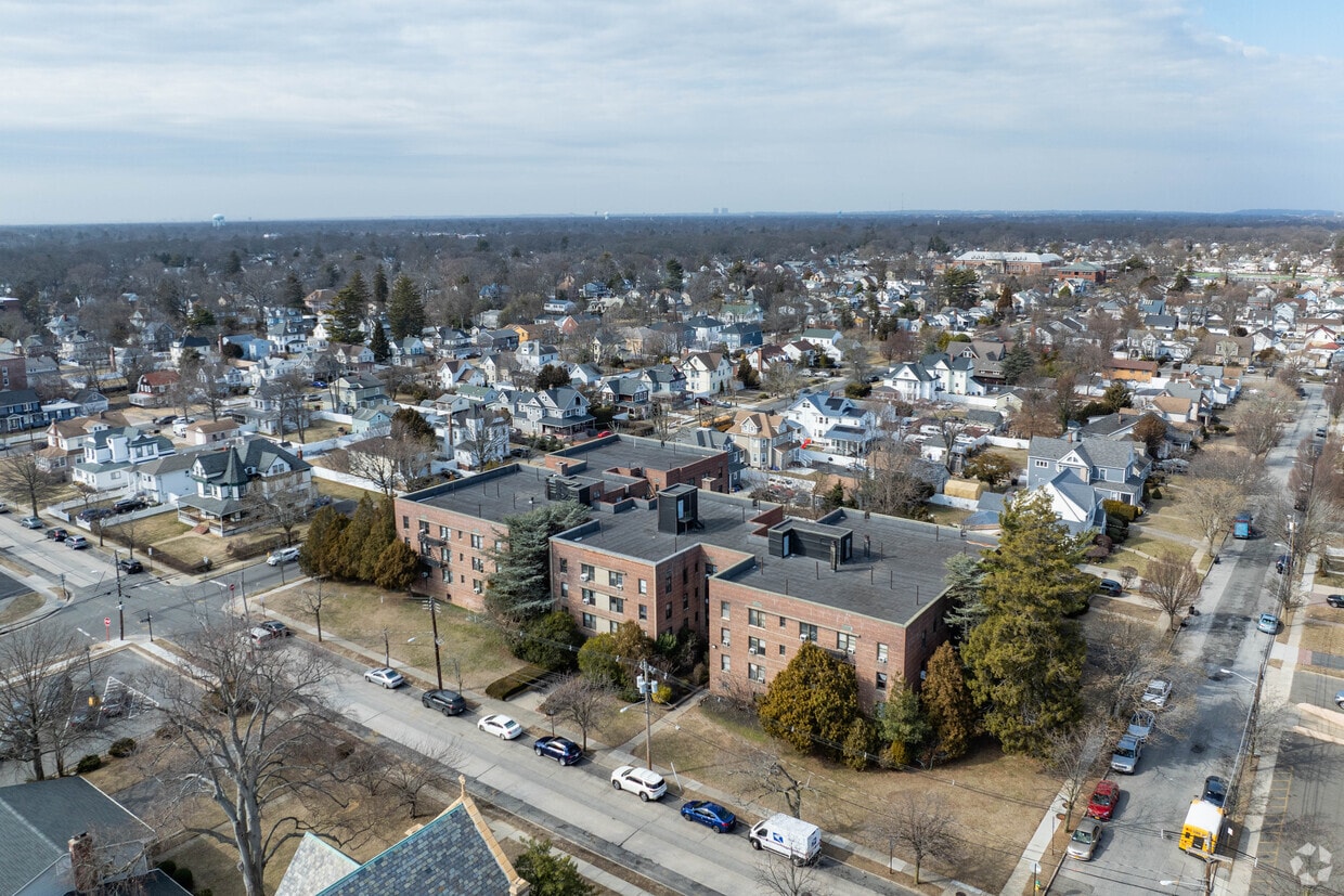 Aerial Photo - 40 Randall Ave