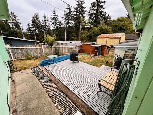 Building Photo - 2161