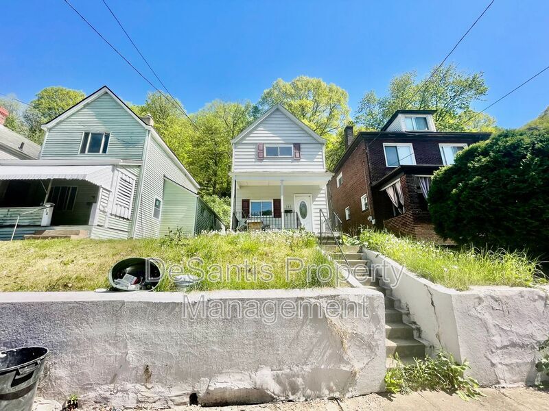 520 Glenn St, Wilmerding, PA 15148 House Rental in Wilmerding, PA