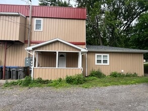 Building Photo - 1403 E Lincoln Ave