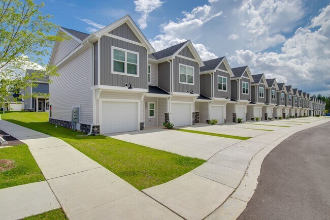 Pueblo de Whisper Creek - Whisper Creek Village