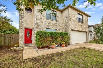 Building Photo - 2204 Cottontail Dr