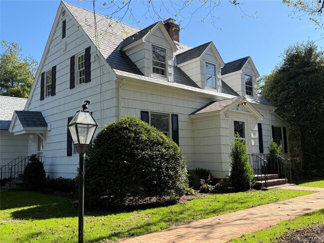 Foto del edificio - 35 La Rue Dr