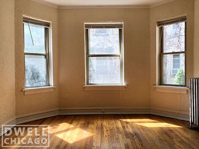 Foto del edificio - 1426 Farwell W Ave