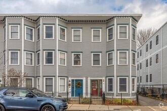 Building Photo - 16 Roseclair St