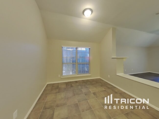 Foto del edificio - 834 San Jacinto Dr