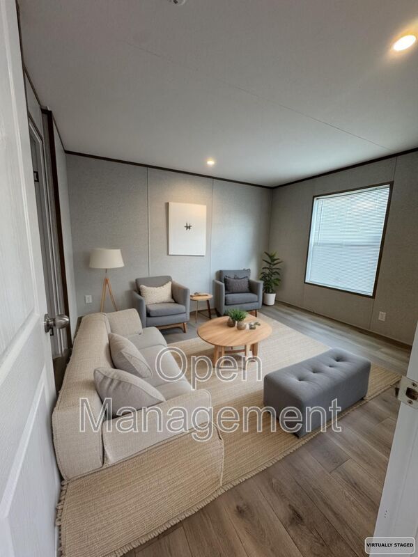 Foto del edificio - 755 N Tratt St