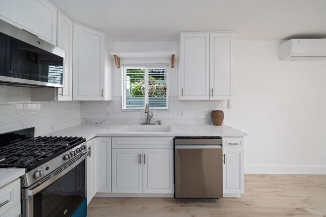 Foto del edificio - 4714 Berryman Ave