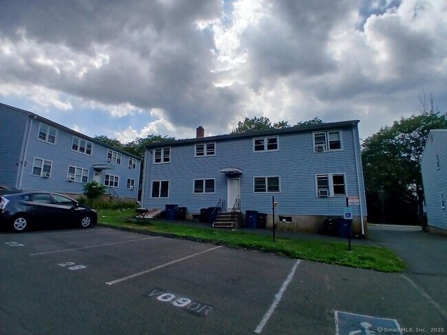 Foto del edificio - 52 Oak Ridge Dr