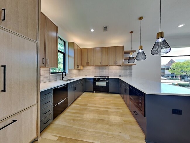 Building Photo - 3553 Kalterra Ct