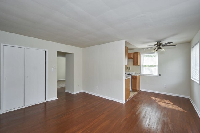 Building Photo - 4778 S Capitol Ter SW