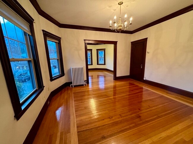 Building Photo - 9-11 Lincoln St